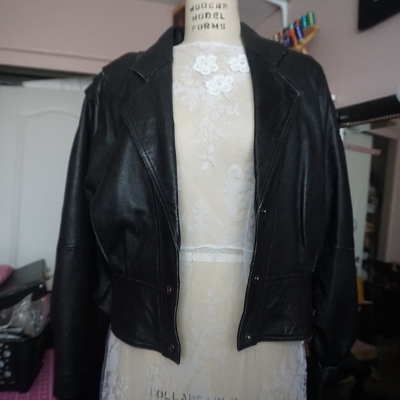 Vintage 90’s cropped leather jacket authentic leather - Picture 9 of 12